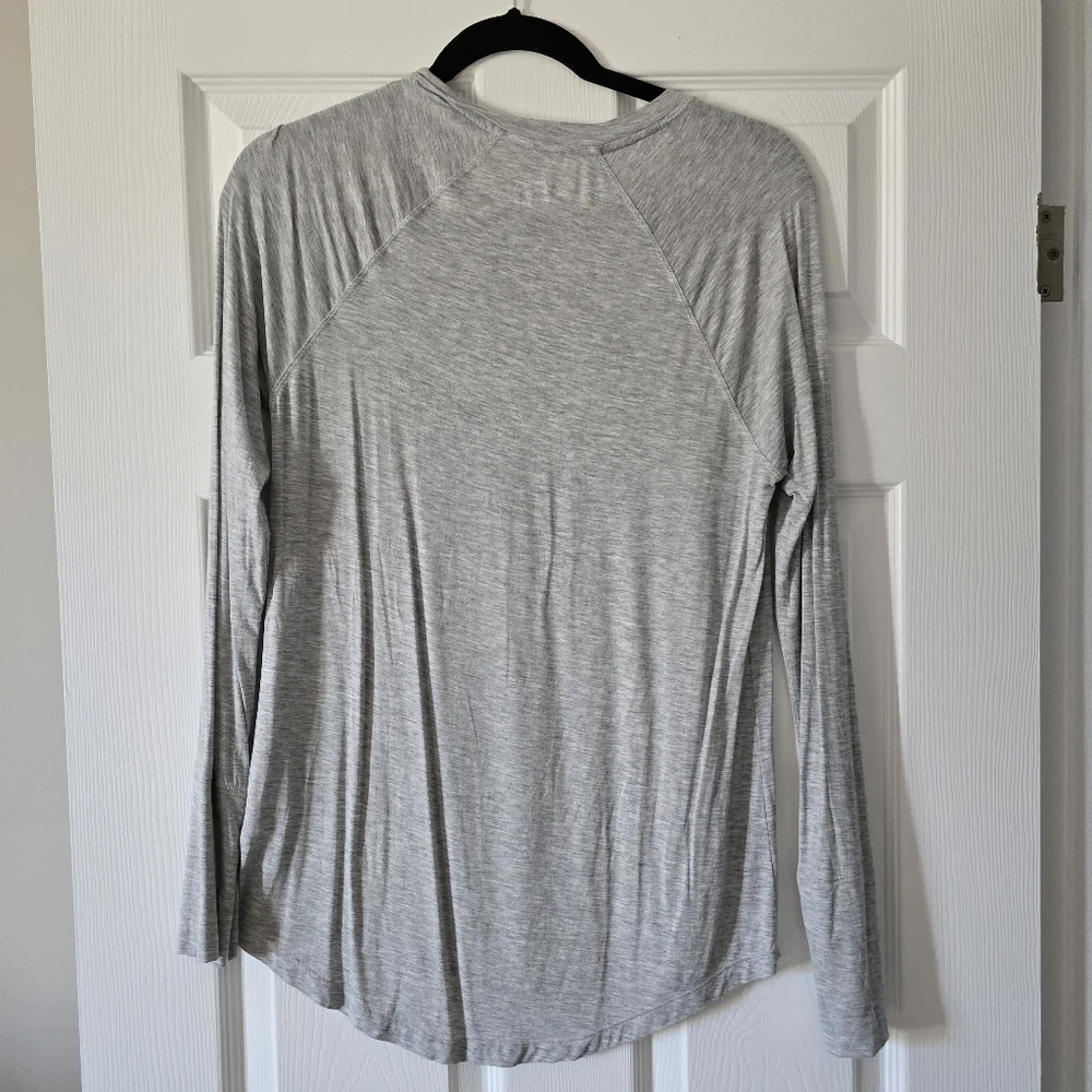 Aerie Heather Gray Long Sleeve Top With Thumb Holes - Picture 4 of 7